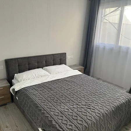 Gali Luxury 아파트